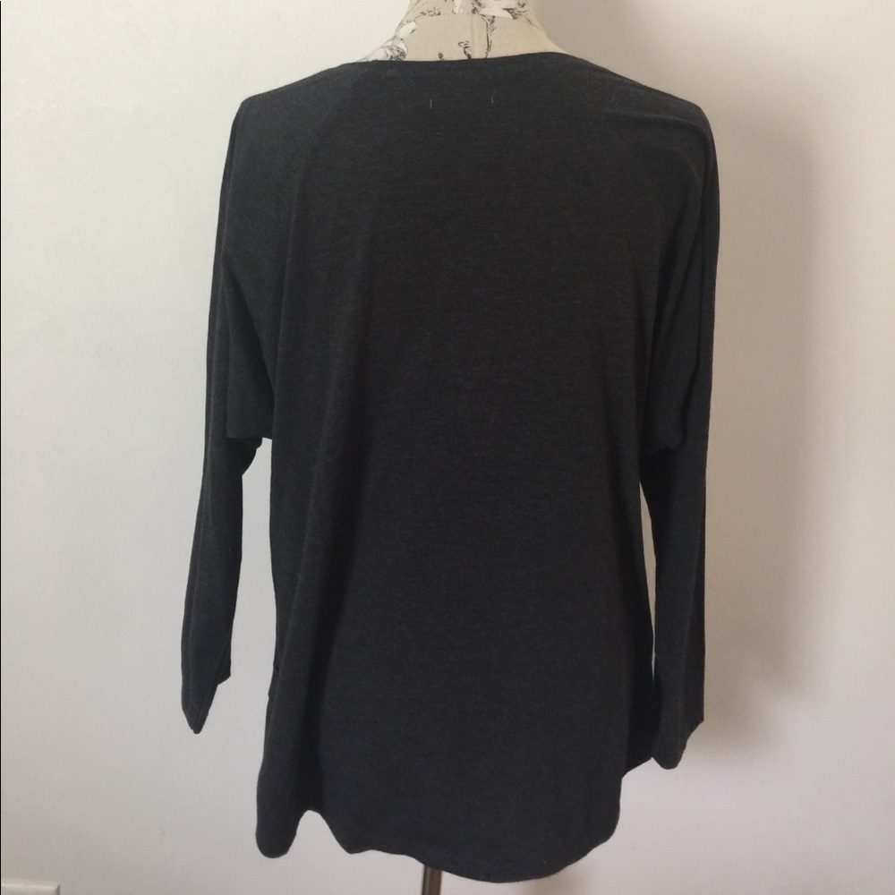 *three hearts Gray Long Sleeve Top L - Picture 3 of 4
